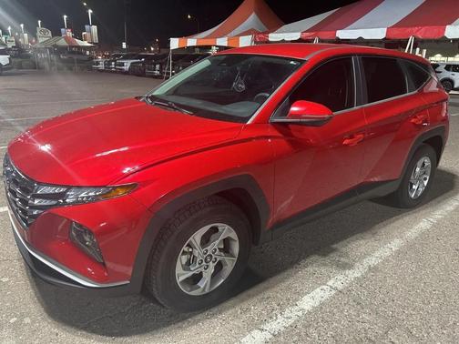 2022 Hyundai TUCSON SE