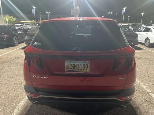 2022 Hyundai TUCSON SE