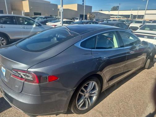 2014 Tesla Model S Base