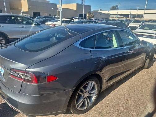 2014 Tesla Model S Base