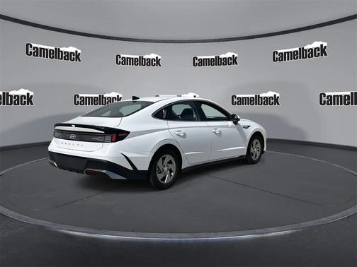 2025 Hyundai SONATA SE