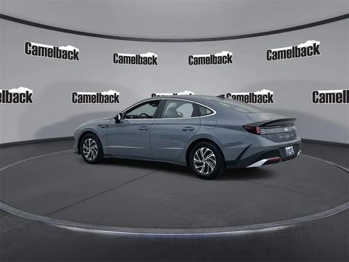 2026 Hyundai SONATA Hybrid Base