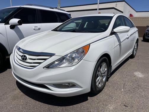Shimmering White Mica 2013 Hyundai SONATA GLS