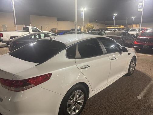 2018 Kia Optima LX