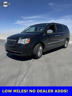 2015 Chrysler Town & Country Touring-L