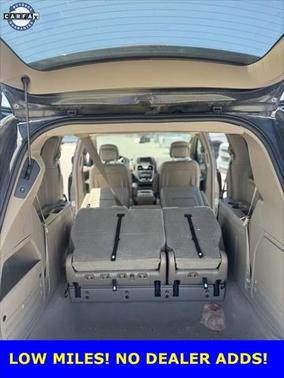 2015 Chrysler Town & Country Touring-L