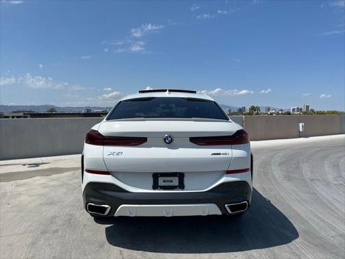 2021 BMW X6 xDrive40i