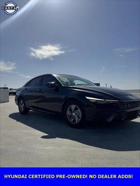 2024 Hyundai ELANTRA SE