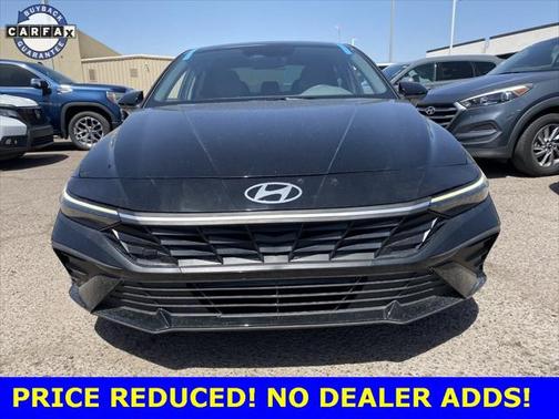 2024 Hyundai ELANTRA SE