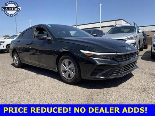 2024 Hyundai ELANTRA SE