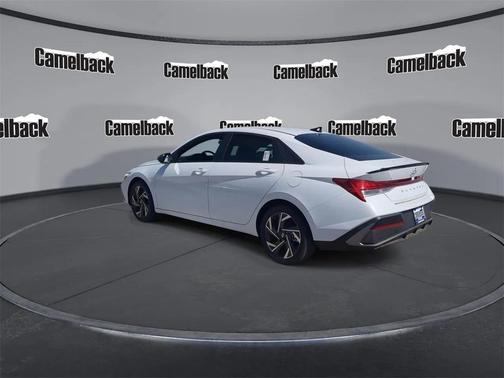 2025 Hyundai ELANTRA HEV SEL Sport