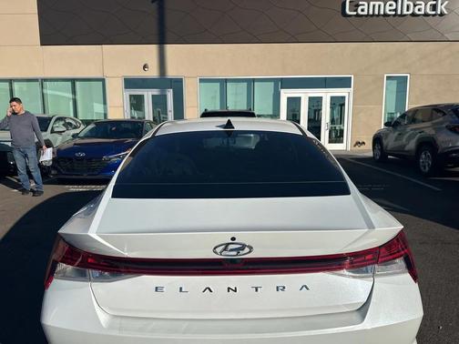 2021 Hyundai ELANTRA SEL