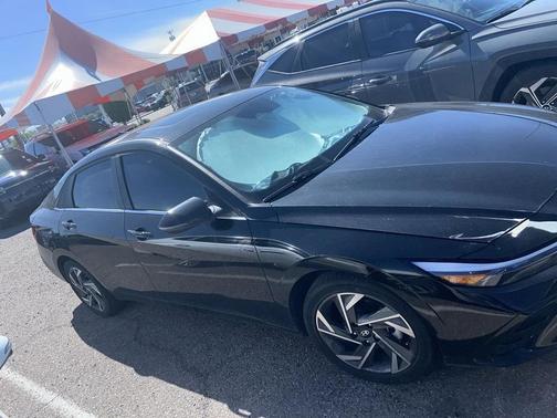 2024 Hyundai ELANTRA HEV Limited