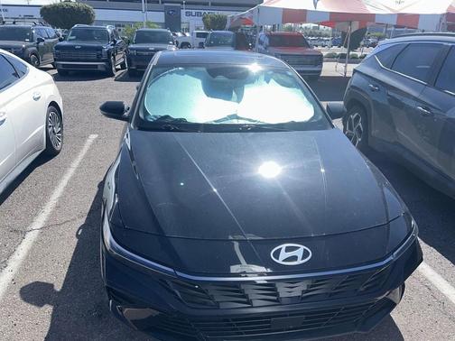 2024 Hyundai ELANTRA HEV Limited