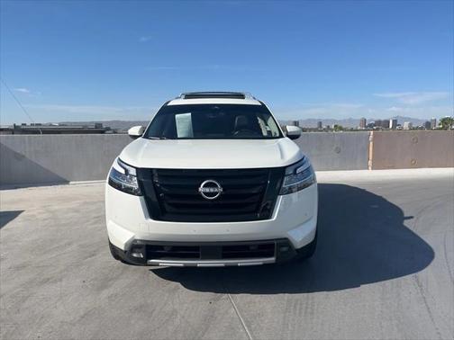2023 Nissan Pathfinder SL 4WD