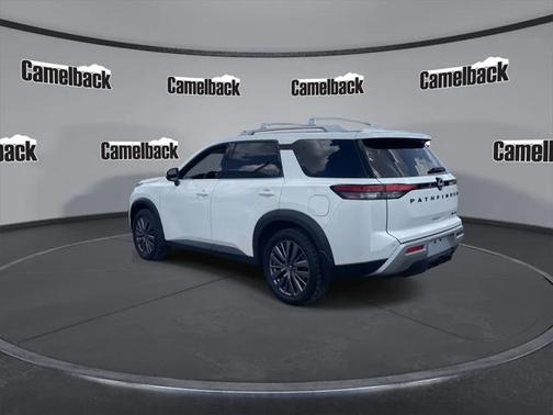 2023 Nissan Pathfinder SL 4WD