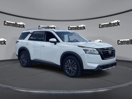 2023 Nissan Pathfinder SL 4WD