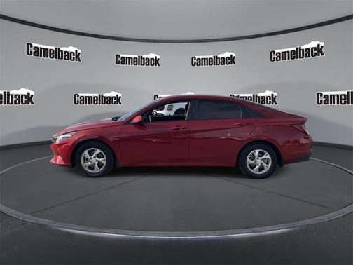 2023 Hyundai ELANTRA SE