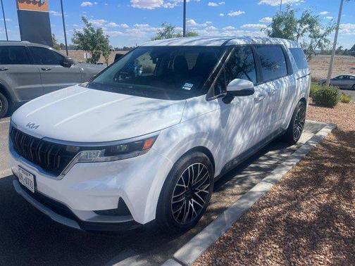 2022 Kia Carnival LX