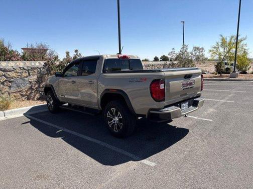 2024 GMC Canyon AT4