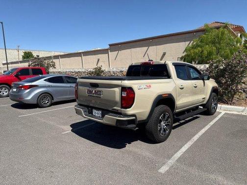 2024 GMC Canyon AT4