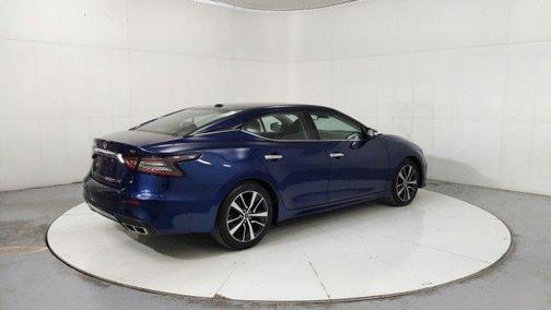2023 Nissan Maxima SV