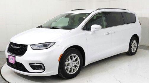 2021 Chrysler Pacifica Touring-L
