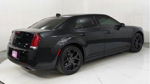 2022 Chrysler 300 Touring