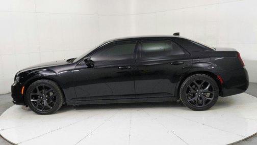 2022 Chrysler 300 Touring