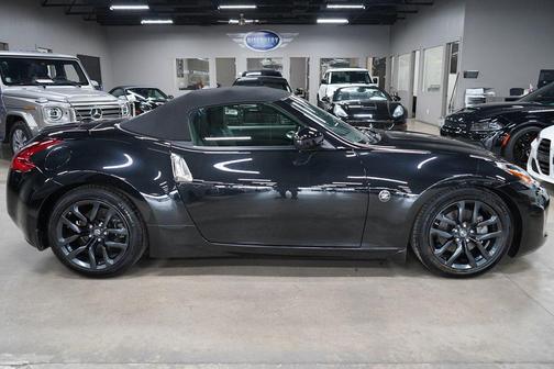 Magnetic Black Metallic 2019 Nissan 370Z Touring