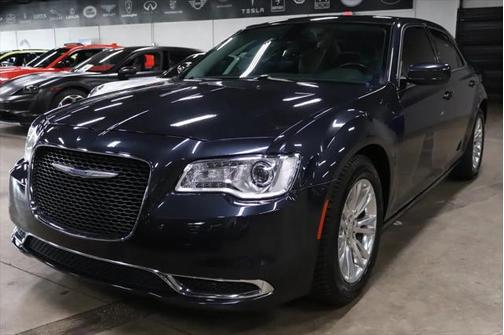 2017 Chrysler 300 Limited