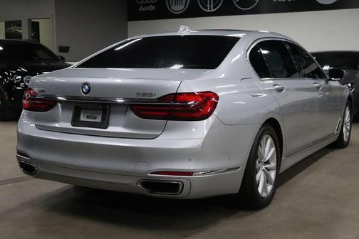 2019 BMW 750 I