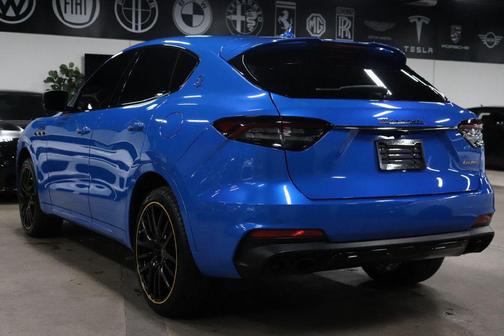 Azzuro Tributo (Blue) 2022 Maserati Levante Tributo
