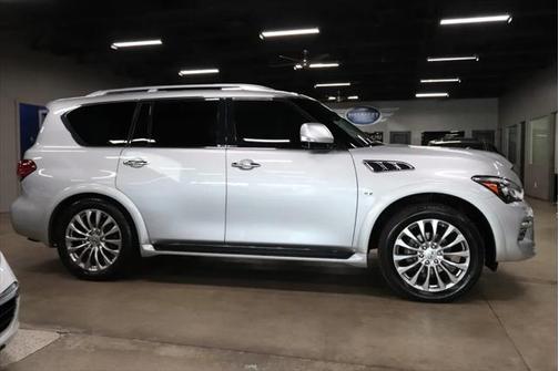 2017 INFINITI QX80 Base