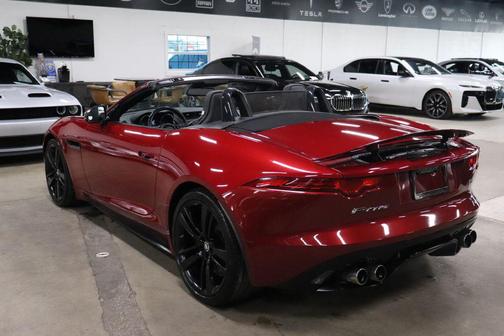 2014 Jaguar F-TYPE V8 S