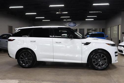 Santorini Black 2024 Land Rover Range Rover Sport SE