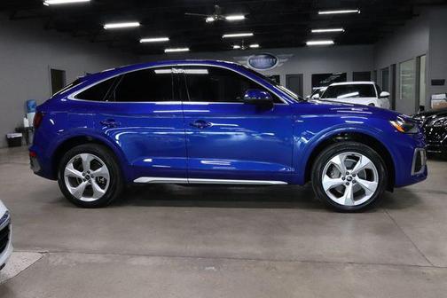 Ultra Blue Metallic 2023 Audi Q5 45 S line Premium Plus