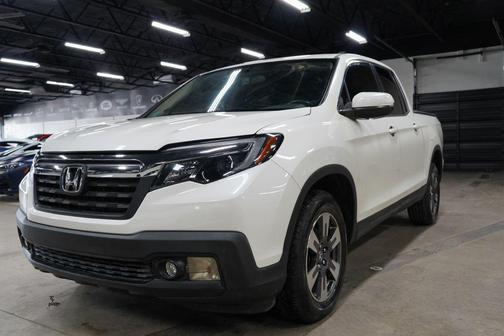 White Diamond Pearl 2017 Honda Ridgeline RTL