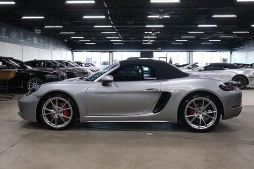 2024 Porsche 718 Boxster S