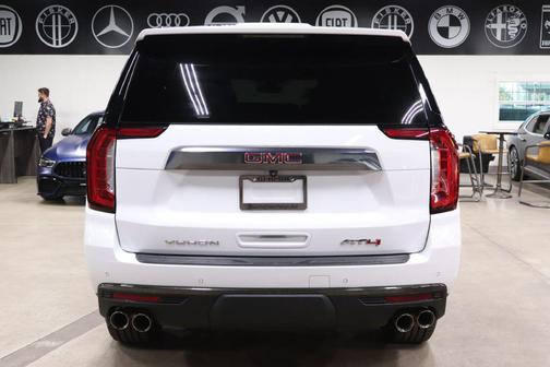 2022 GMC Yukon XL 4WD AT4