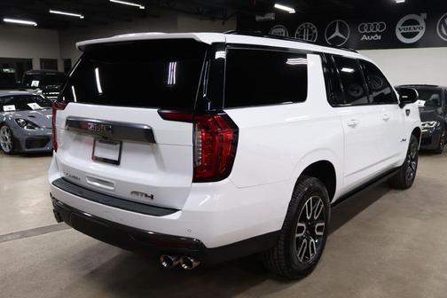 2022 GMC Yukon XL 4WD AT4