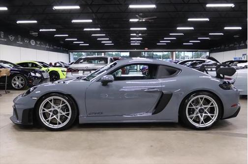 2023 Porsche 718 Cayman GT4 RS