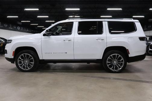 Bright White Clearcoat 2023 Jeep Grand Wagoneer Series II 4x4