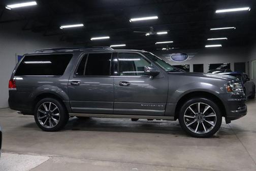 2017 Lincoln Navigator L Reserve