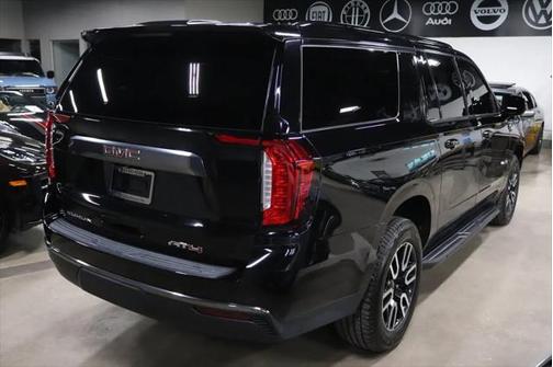 2022 GMC Yukon XL 4WD AT4