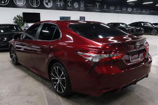 Ruby Flare Pearl 2018 Toyota Camry SE