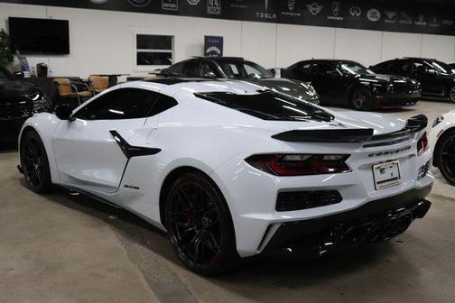 Ceramic Matrix Gray Metallic 2023 Chevrolet Corvette Z06