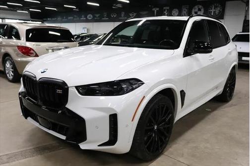 2024 BMW X5 M60i