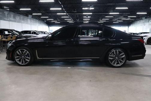 2021 BMW M760 xDrive