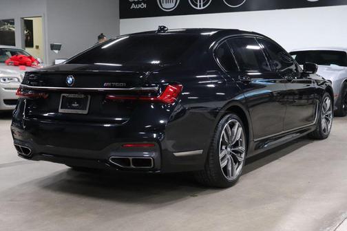 2021 BMW M760 xDrive